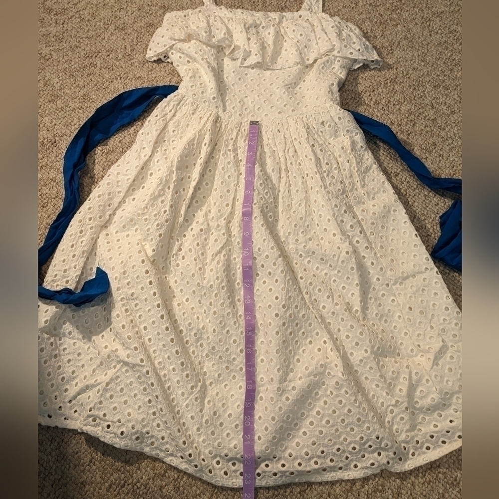 Zoe & Sam white eyelet dress size M - Picture 4 of 7